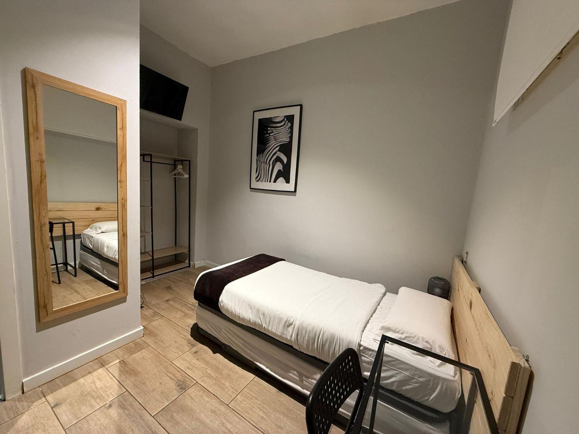 Single Room,1731564816:JPEG